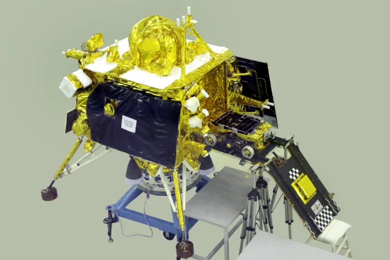 Chandrayaan_3_isro_launch_1688410401312