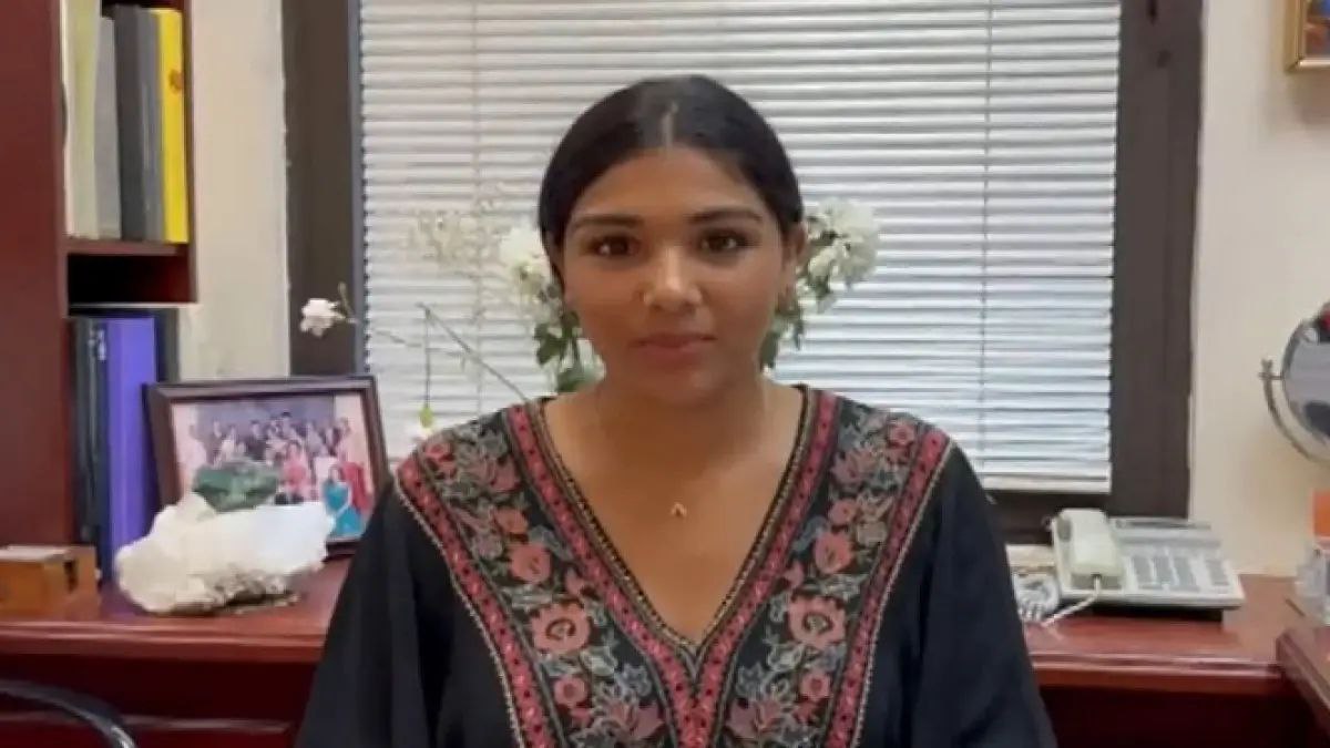 photo_6237710072499254696_y