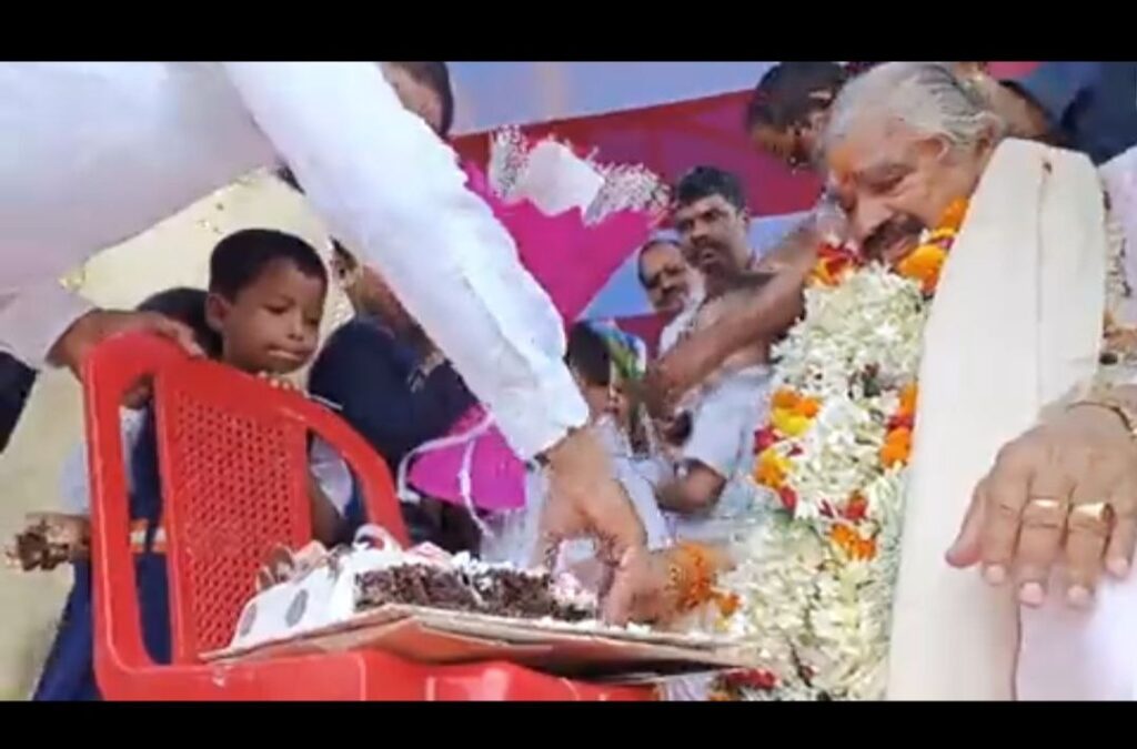 photo_6244264287082231695_y