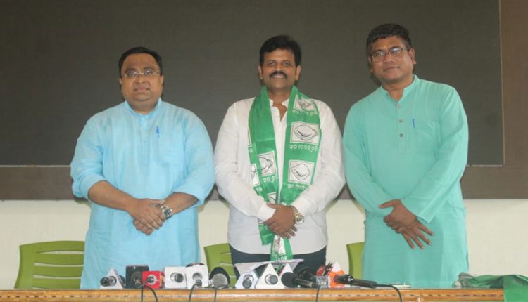 BJP-leader-Akhila-Patnaik-joined-the-BJd-750x430-1