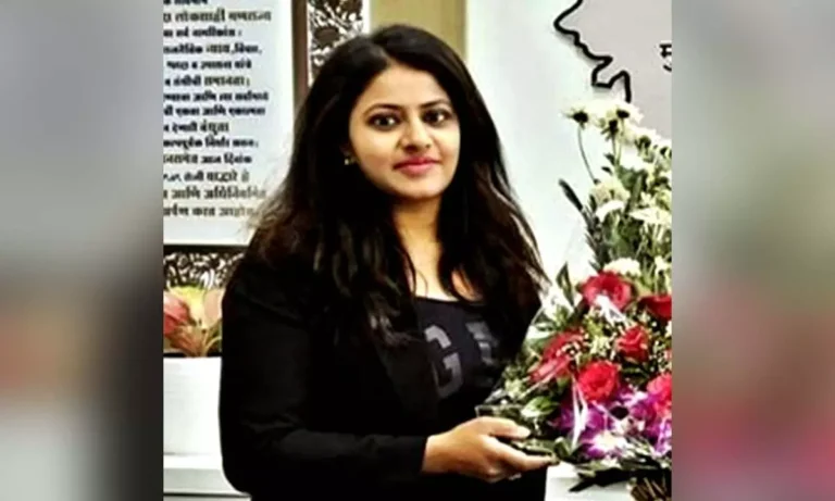 1466974-puja-khedkar