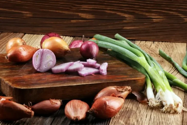 onions-894x600